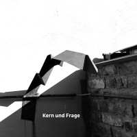 CASTRUP I EMERGE - N(127) / licht-ung Kern und Frage